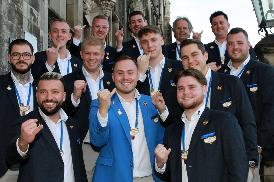 Zeigt der mal den Klenkes! Prinz Lukas I. Brepols und seinen Mannen haben den Klenkes drauf! Foto: Gerd Simons